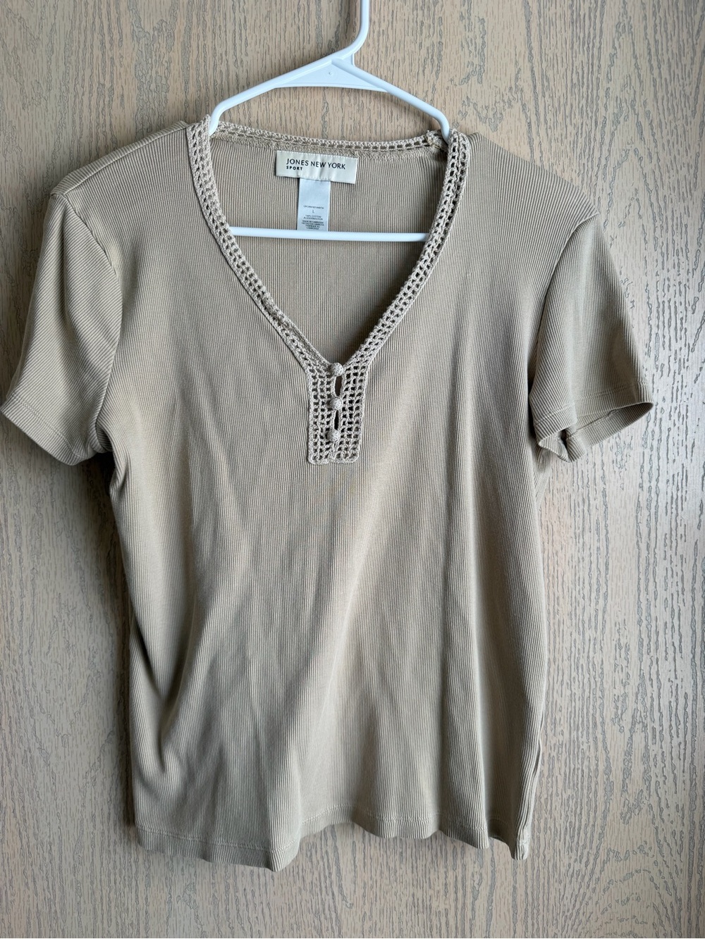 Jones New York Beige Short Sleeve Top with Crochet Trim